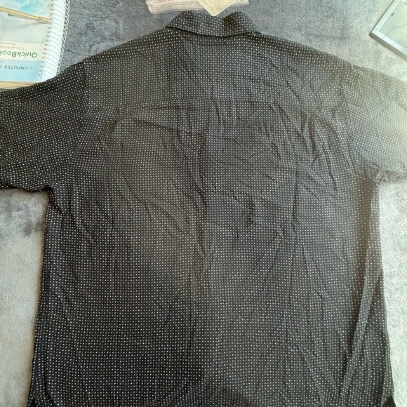 Neimus Marcus Mens Black shirt 2X Gold  & Brown Shapes Short Sleeve Silk Blend - Picture 10 of 10